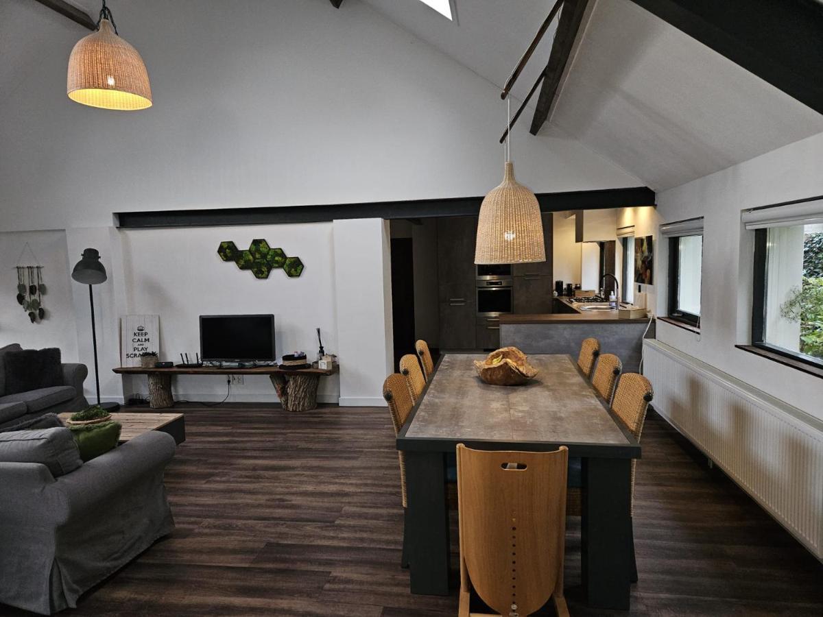 Guesthouse Max Dongen Екстериор снимка