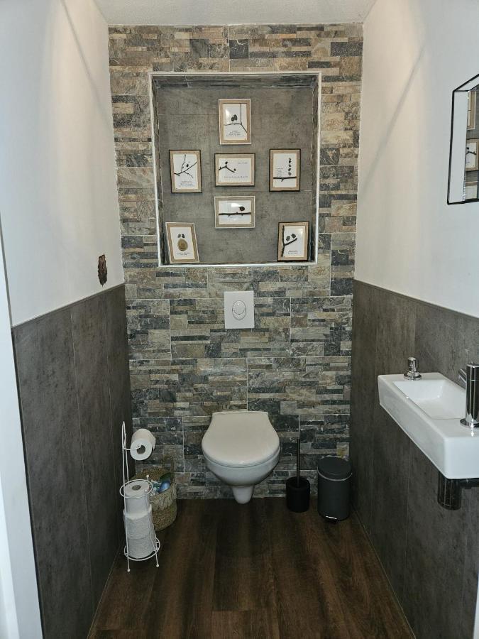 Guesthouse Max Dongen Екстериор снимка